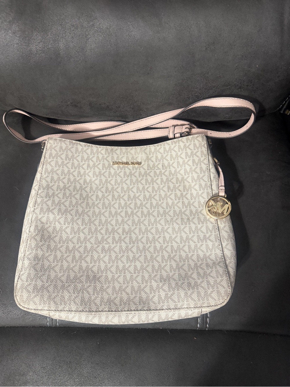 Michael Kors Jet Set Signature Crossbody Bag Vanilla MK Logo Pink Trim